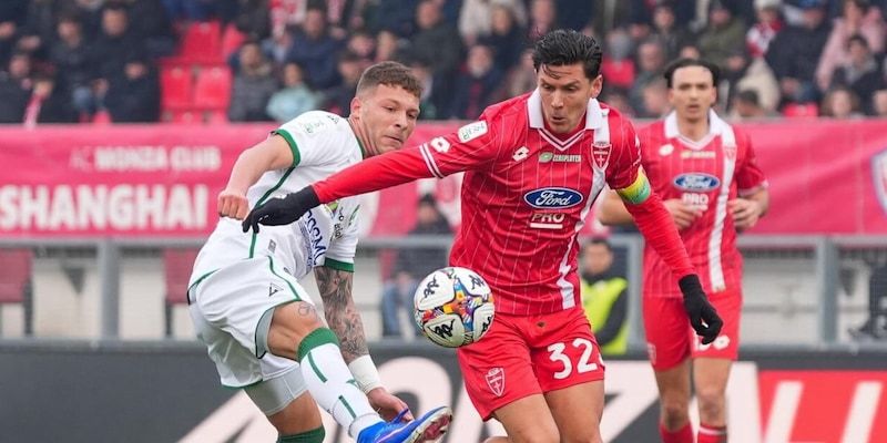 Monza vince 2-1 sull'Avellino: rimonta, Cutrone e Pessina, secondo in Serie B
