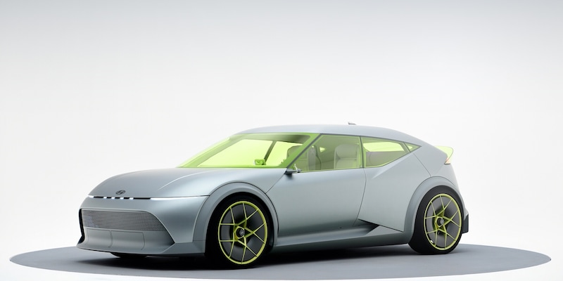 Hyundai IONIQ 3: la nuova berlina elettrica compatta con 480 km di autonomia