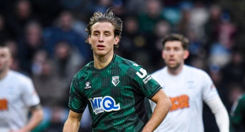 Alessandro Bove torna in campo con il Watford: dettagli della sua prima partita in Championship