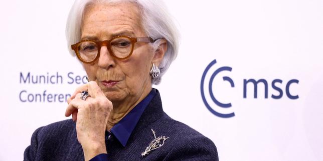 Lagarde potrebbe lasciare la BCE prima di ottobre 2027: l’influenza di Macron sulla successione