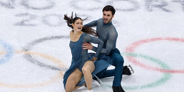 Giochi di Milano-Cortina 2026: la Francia vince quattro medaglie, oro in danza su ghiaccio e biathlon, bronzo in ski cross