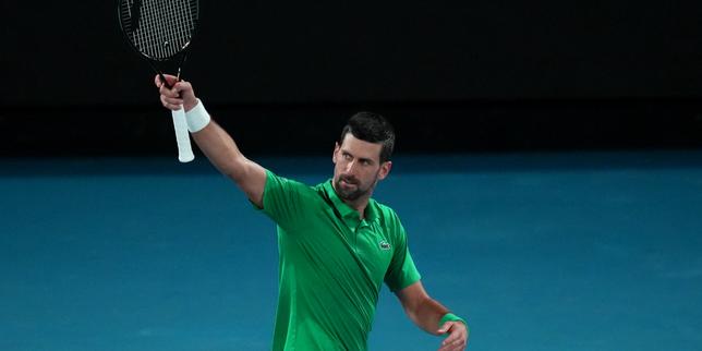 Djokovic vince contro Sinner in cinque set e si qualifica per la finale contro Alcaraz